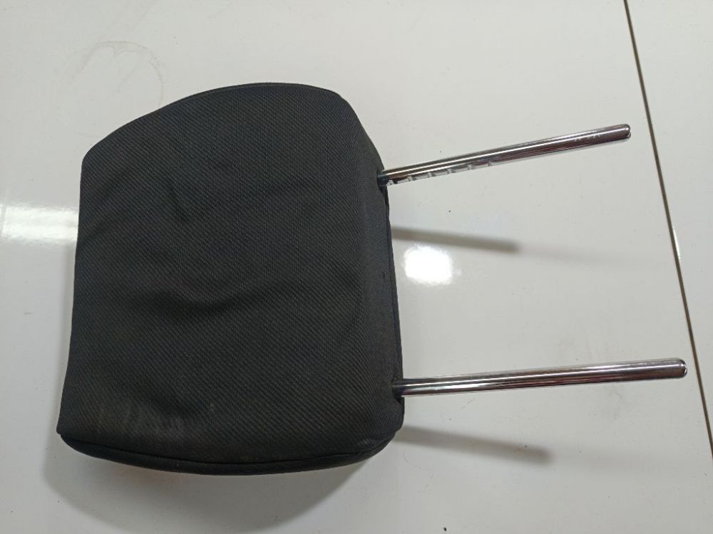 Suzuki Swift 2005 Zagłówek fotela