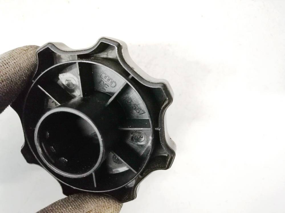 73667 Toyota Corolla Verso 2006 Wykończenie wnętrza (plastikowe elementy) - Thumbnail 3