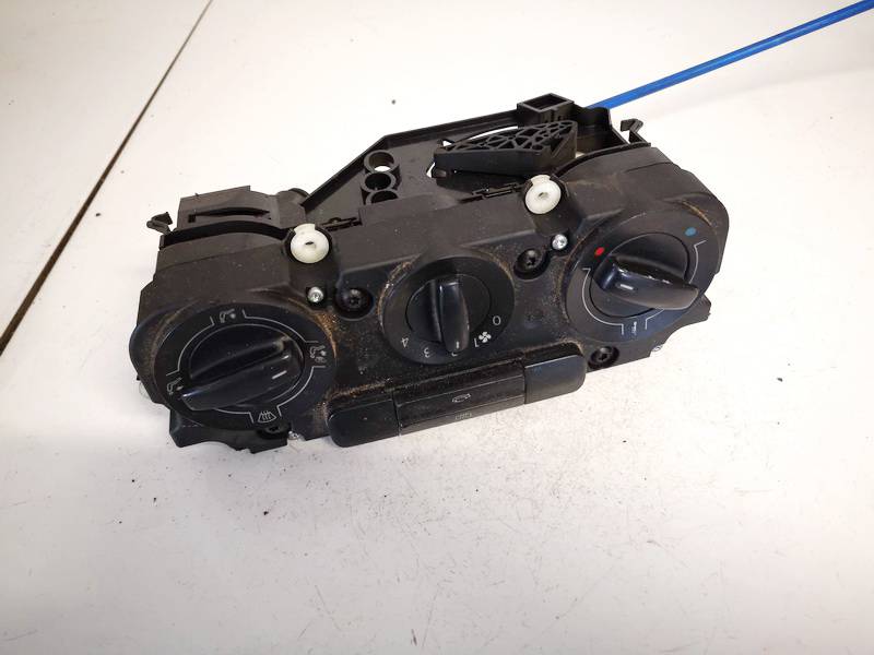 Volkswagen Caddy 2005 Klimata vadības panelis (sildītāja vadības slēdži)