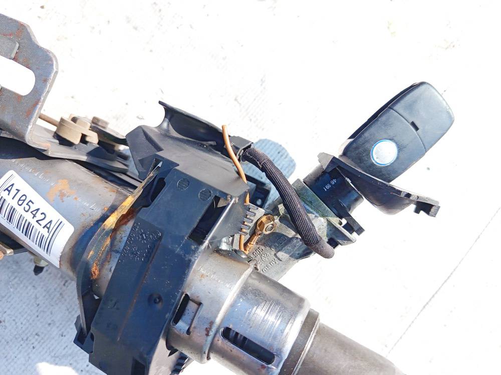 4B0905851C Volkswagen Golf 2000 Ignition Barrels (Ignition Switch) - Thumbnail 2