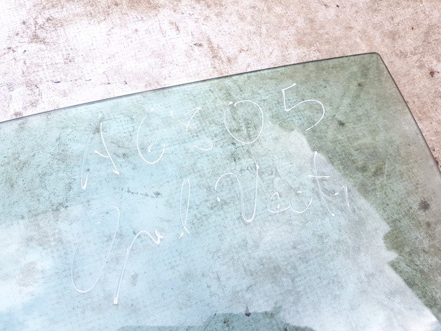 Opel Vectra 2003 Door-Drop Glass - FRONT LEFT - Thumbnail 2