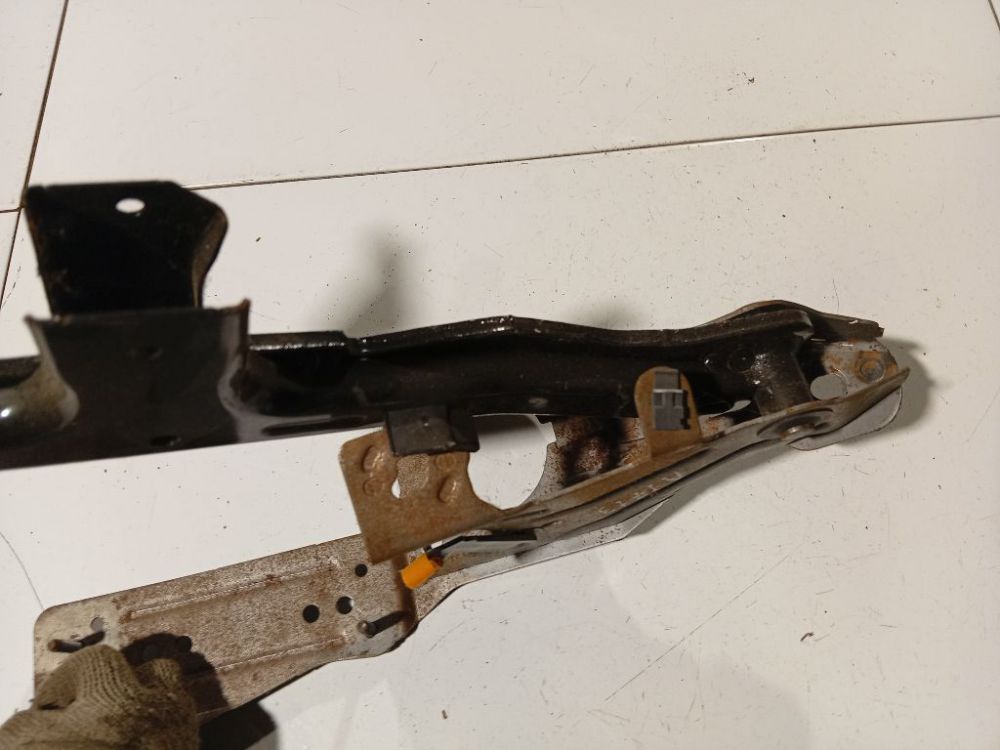 Mazda 5 2008 Pedal work, Brake pedal, Pedal bracket, Clutch pedal - Thumbnail 3