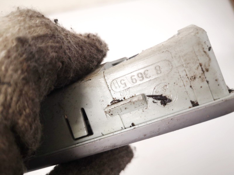 8369511 BMW 5-Series 1999 Interior Light - FRONT - Thumbnail 3