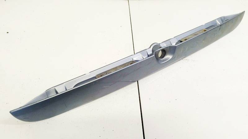 90579631 Opel Astra 1999 Door handle tailgate boot trim strip cover - REAR