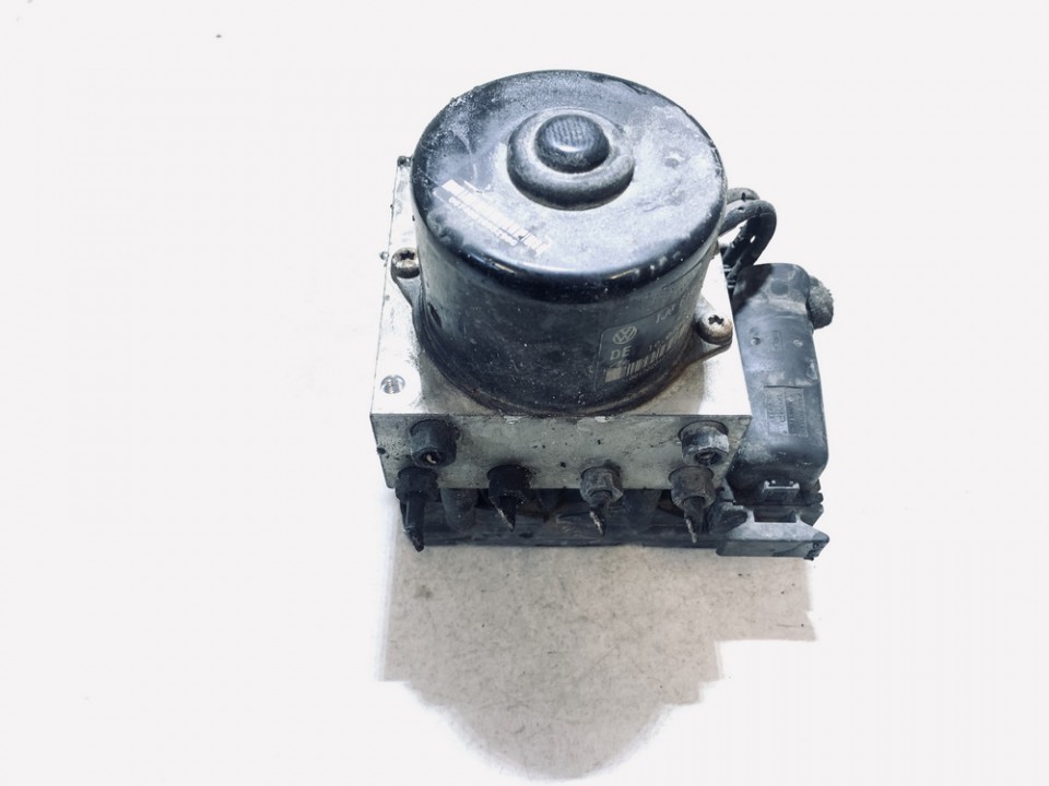 1J0614117C Volkswagen Bora 1999 ABS Unit (ABS Brake Pump)