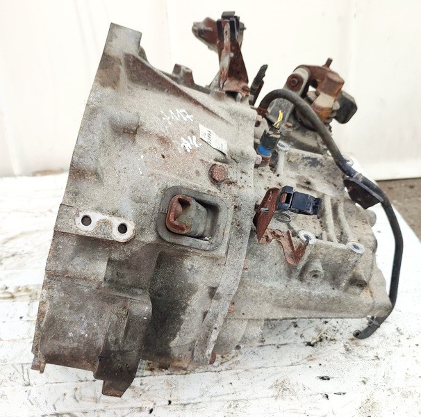 YD4 8H5 Gearbox Nissan XTrail 2004 2.2L EIS01393396 Used Auto