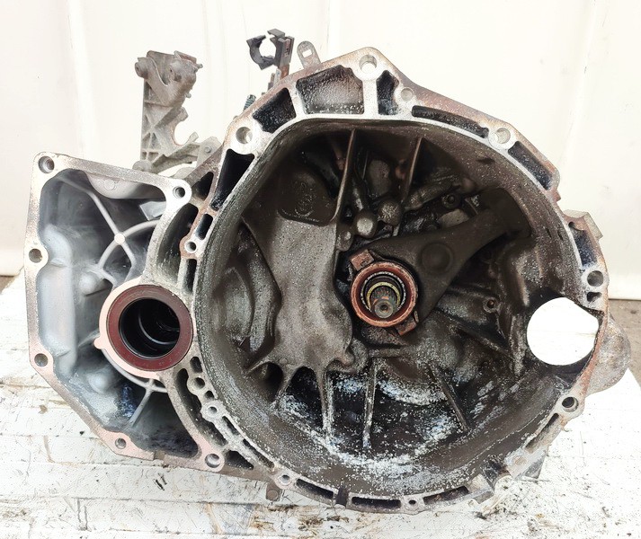 YD4 8H5 Gearbox Nissan XTrail 2004 2.2L EIS01393396 Used Auto