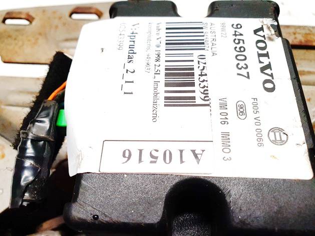 9459037 Volvo V70 1998 Immobiliser ECU - Thumbnail 2