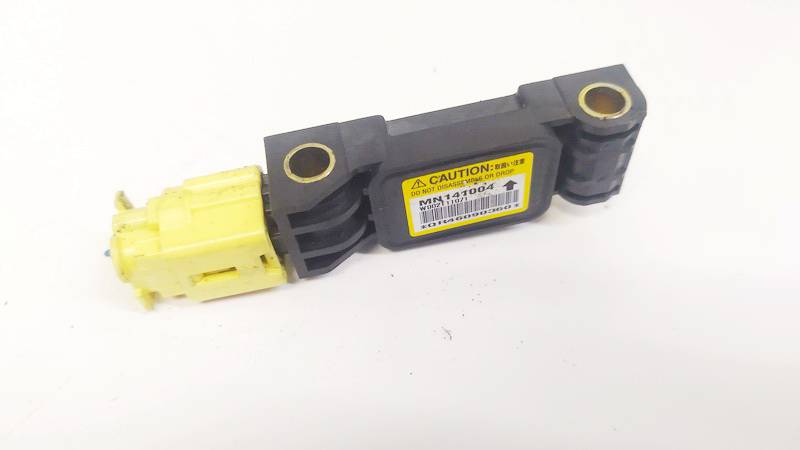 MN141004 Mitsubishi Grandis 2005 SRS-turvatyynyn anturi
