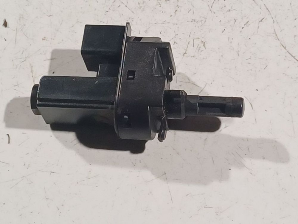 4M5T7C534AA Ford Mondeo 2007 Czujnik świateł hamulca (przekaźnik-klakson) - Thumbnail 3