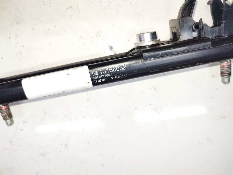 13166032 Opel Astra 2006 Seat belt adjustment rail - FRONT RIGHT - Thumbnail 2