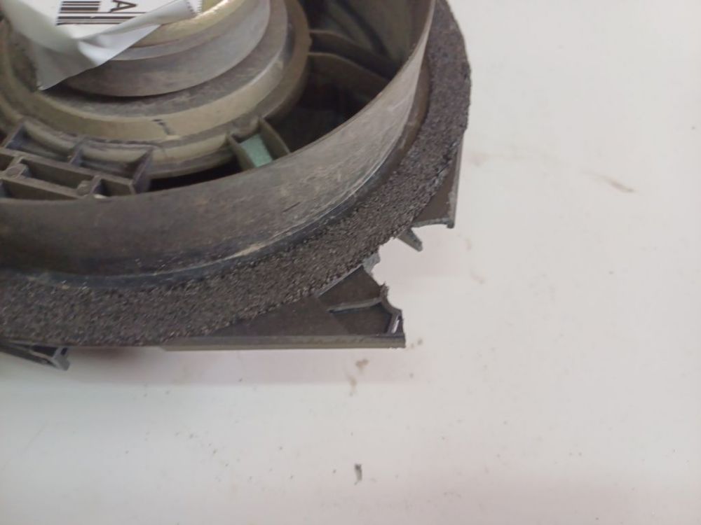 Toyota Yaris 2005 Speaker (audio) - Thumbnail 3