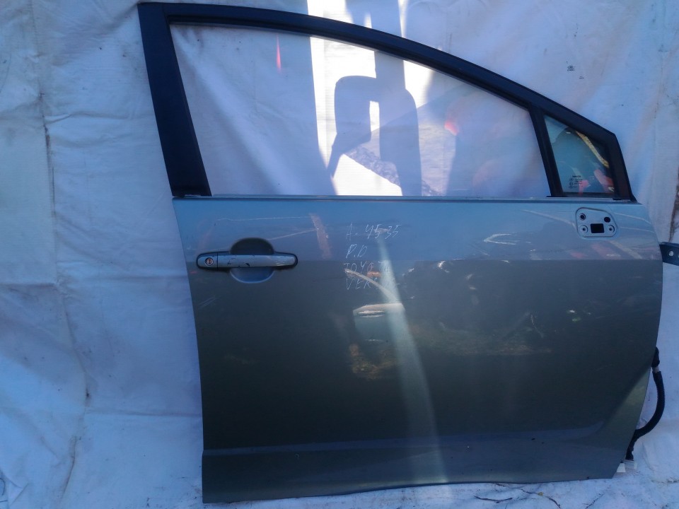 SVIESIAIPILKA Toyota Corolla Verso 2009 Drzwi - PRZEDNIE PRAWE