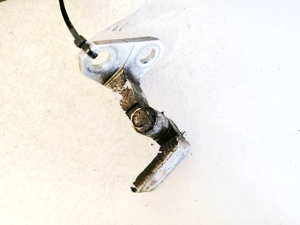 Volkswagen Passat 2008 Priekiniu duru vyris P. - Thumbnail 2