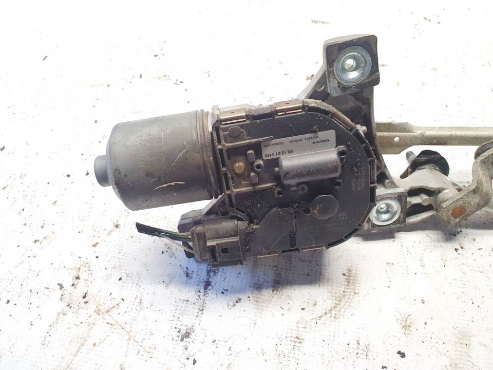 0390241688 1397220585 windscreen front wiper motor Volvo V50 2010 1.6L