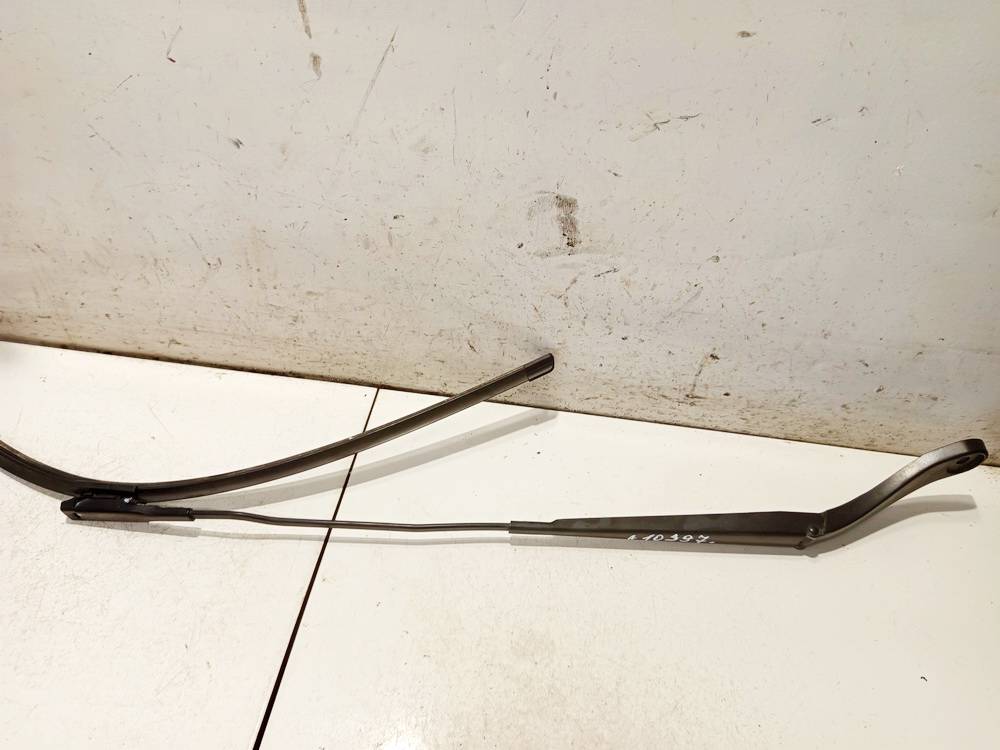 DM5117C495AA Ford C-MAX 2014 Ramię wycieraczki przedniej (przednie wycieraczki)