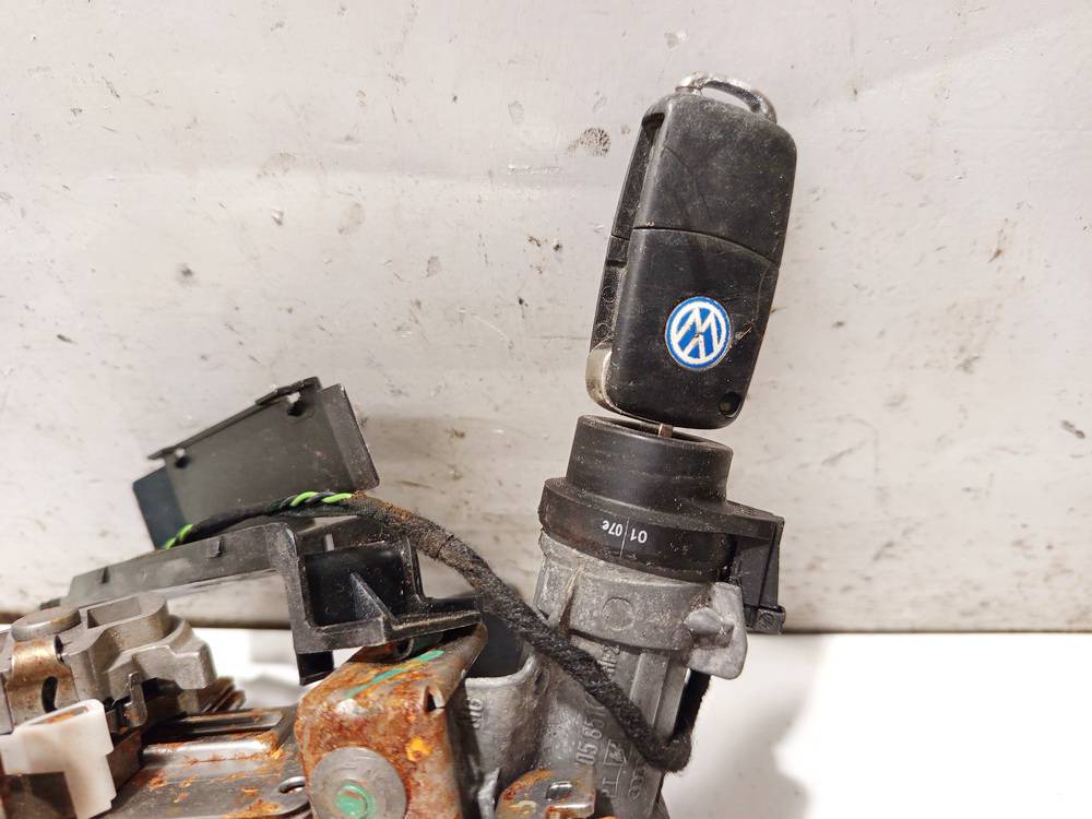 4B0905851D Volkswagen Polo 2007 Ignition Barrels (Ignition Switch)