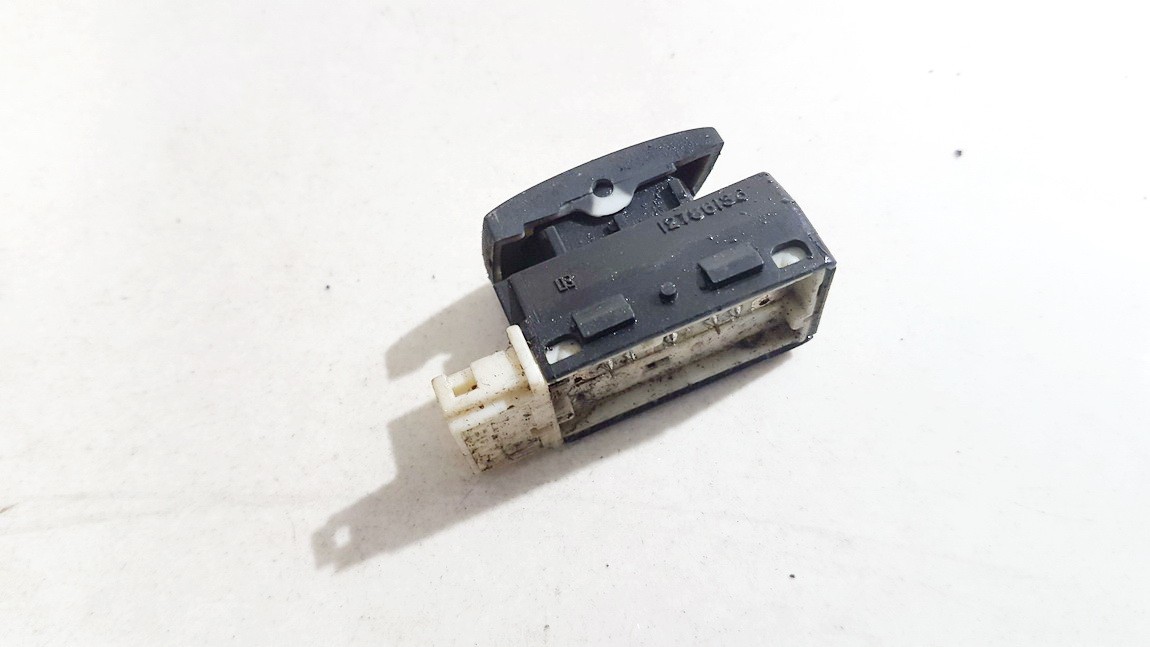 12786136 SAAB 9-3 2003 Door central locking lock switch control (DOOR LOCK SWITCH) - Thumbnail 2