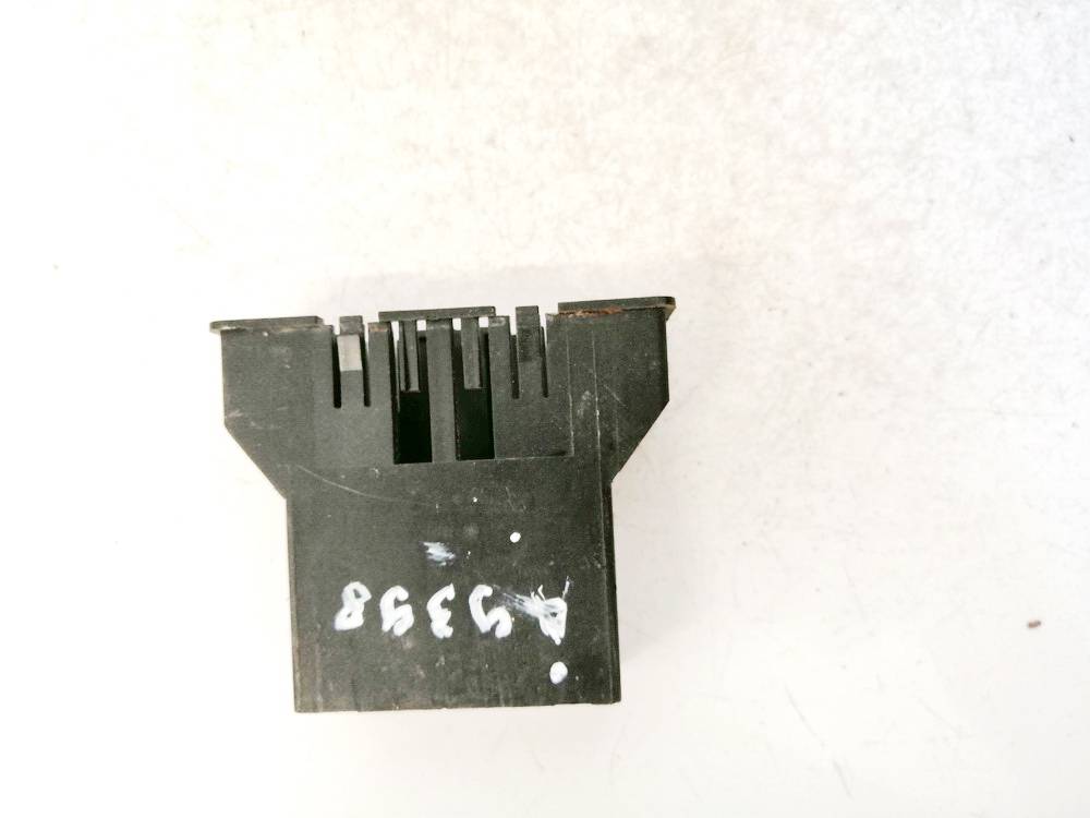 L0080094 Jeep Grand Cherokee 2005 Interior trim - Thumbnail 2