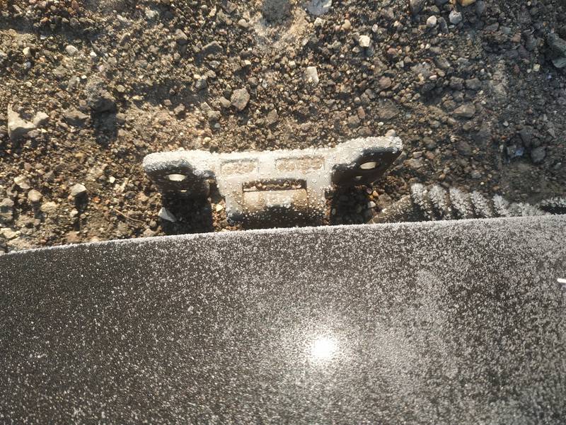 Mercedes-Benz E-CLASS 2010 Hood Hinges - REAR LEFT - Thumbnail 2