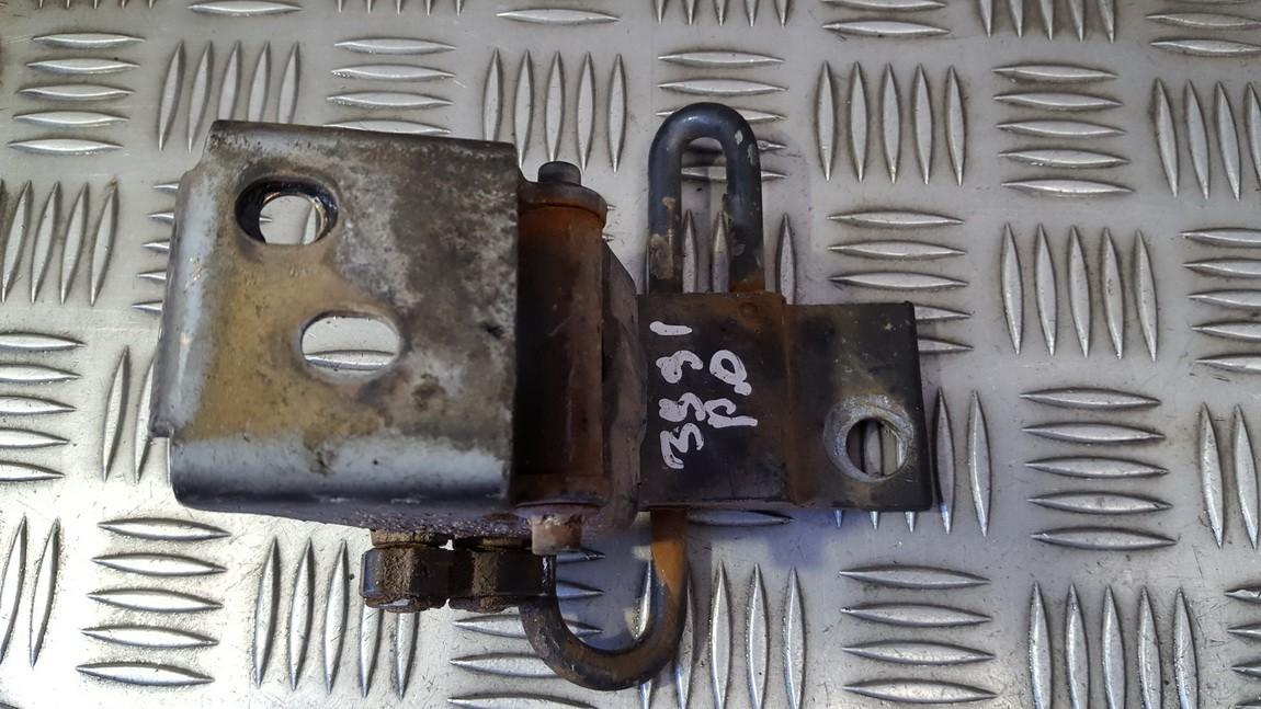 Audi A4 1996 Priekiniu duru vyris P.