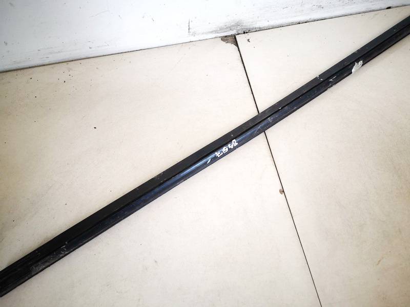 Toyota Previa 2005 Glass Trim Molding-weatherstripping - REAR RIGHT