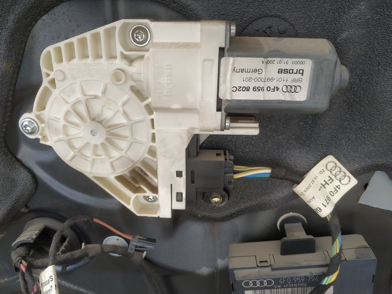 4F0959802C Audi A6 2006 Window Motor - REAR RIGHT - Thumbnail 2