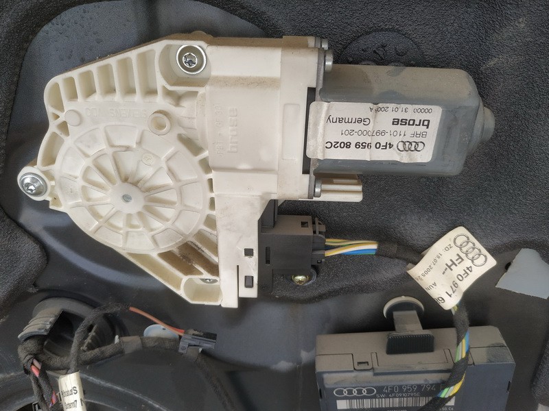 4F0959802C Audi A6 2006 Window Motor - REAR RIGHT