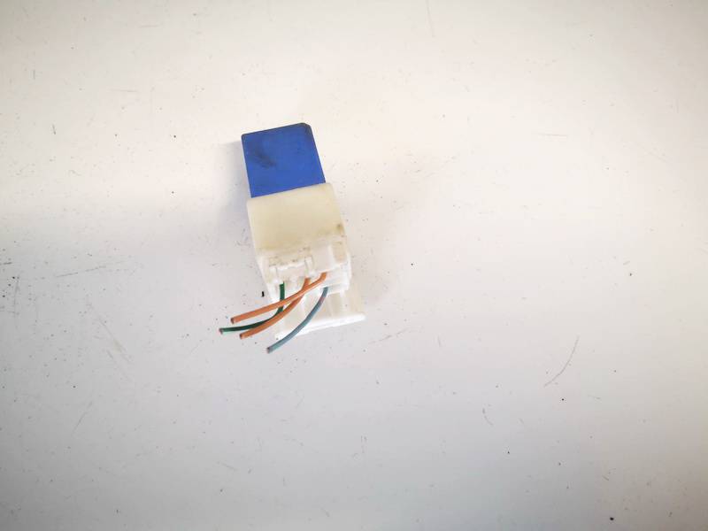 2523079915 Nissan Murano 2003 Relay module