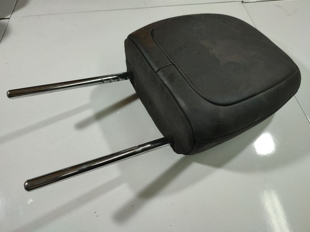 Jeep Renegade 2023 Seat headrest