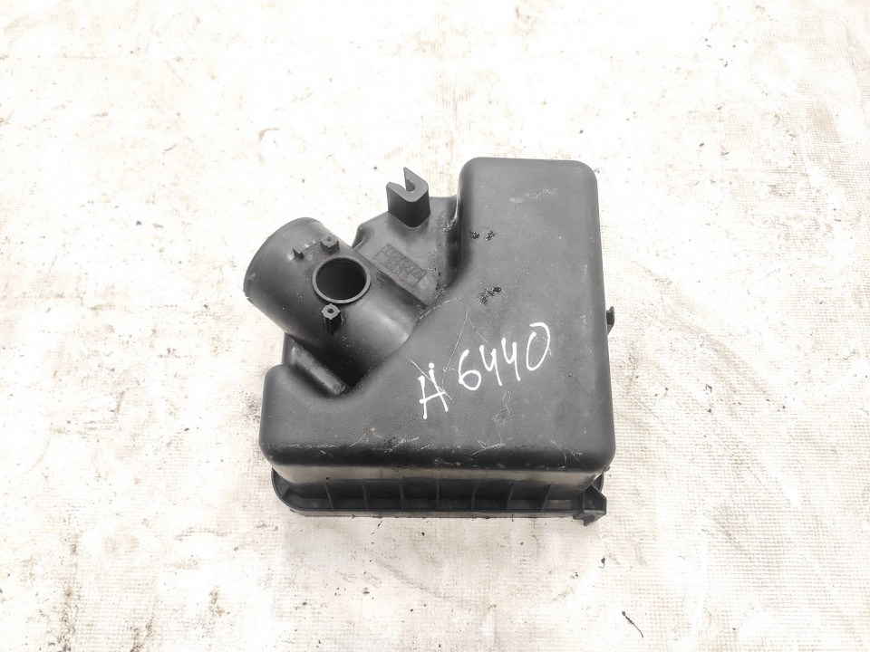 Toyota RAV-4 2007 Air filter box