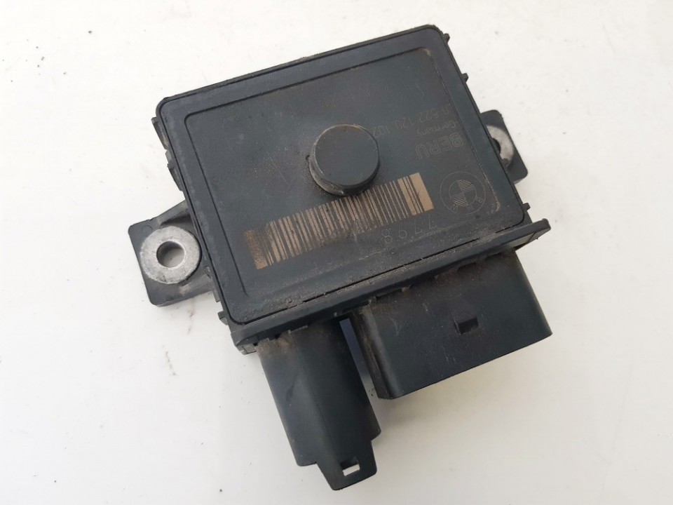 779800005 0522120102 Glow plug relay BMW 1Series 2009 2.0L