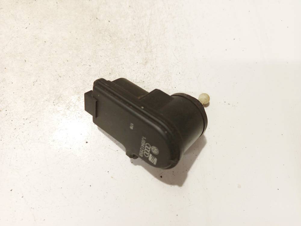 1J0941295B Volkswagen Golf 1998 Headlighth Levell Range Adjustment Motor