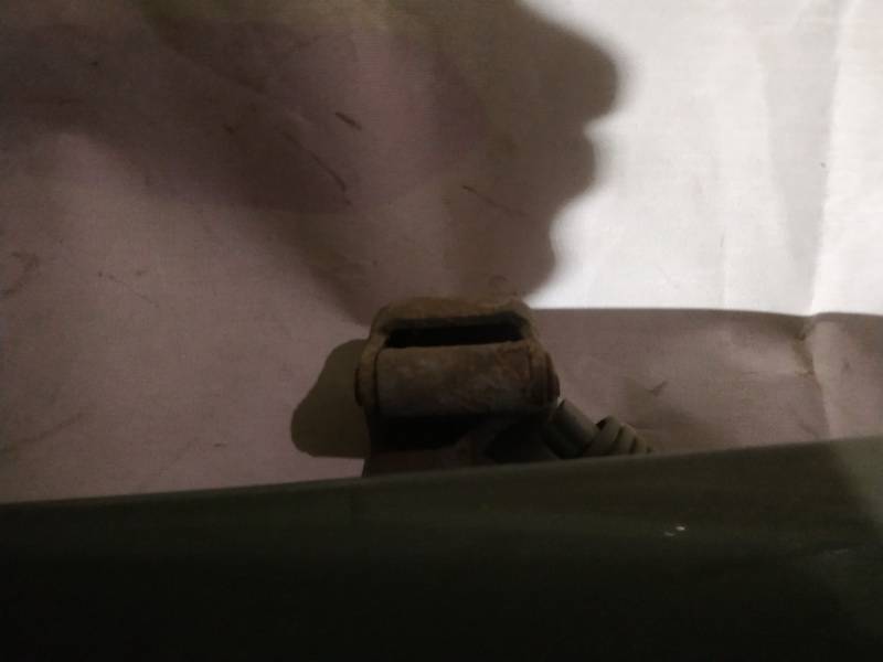 Audi A4 1996 заднего двери петли правый