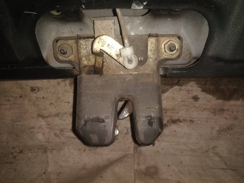 Audi A4 1996 Замок багажника - Thumbnail 2