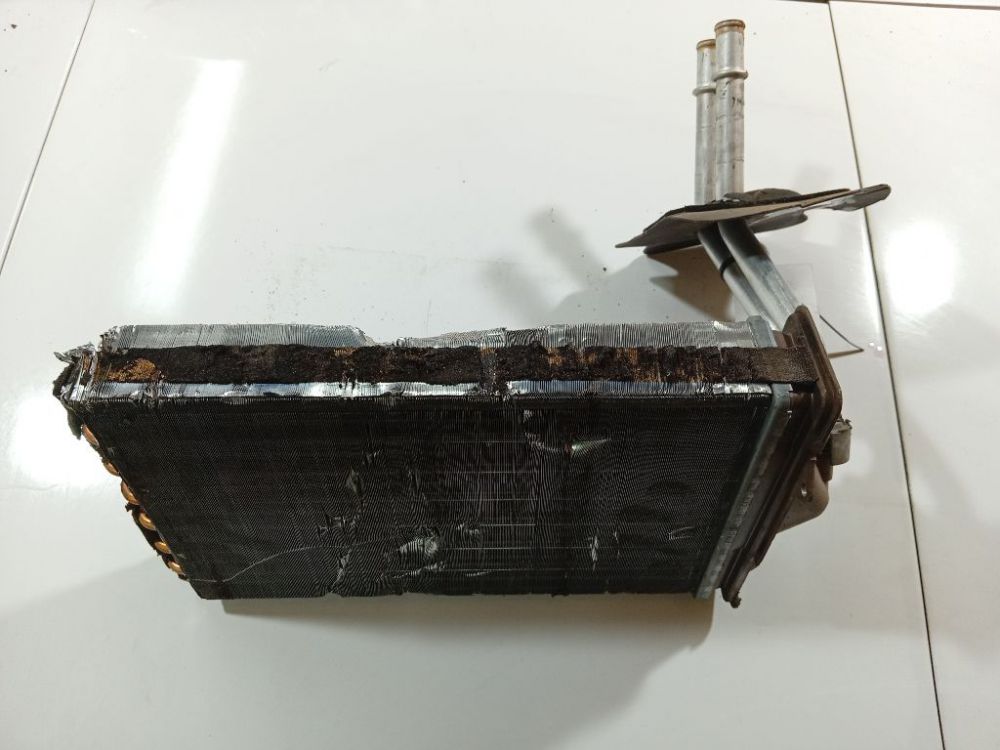 Chrysler Voyager 2005 Oro Kondicionieriaus radiatorius - Thumbnail 2