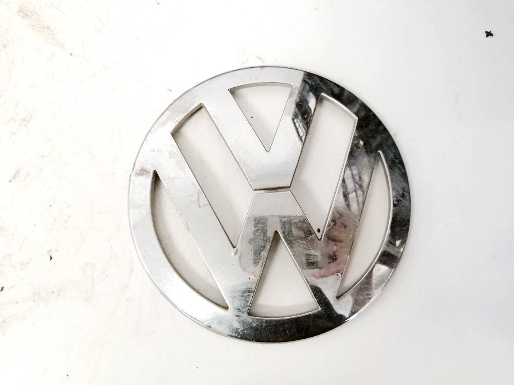 3C9853630 Volkswagen Passat 2010 Emblem - REAR