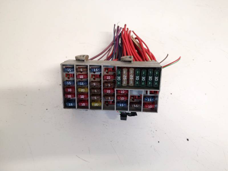 8637669 Volvo XC 90 2005 Skrzynka bezpieczników