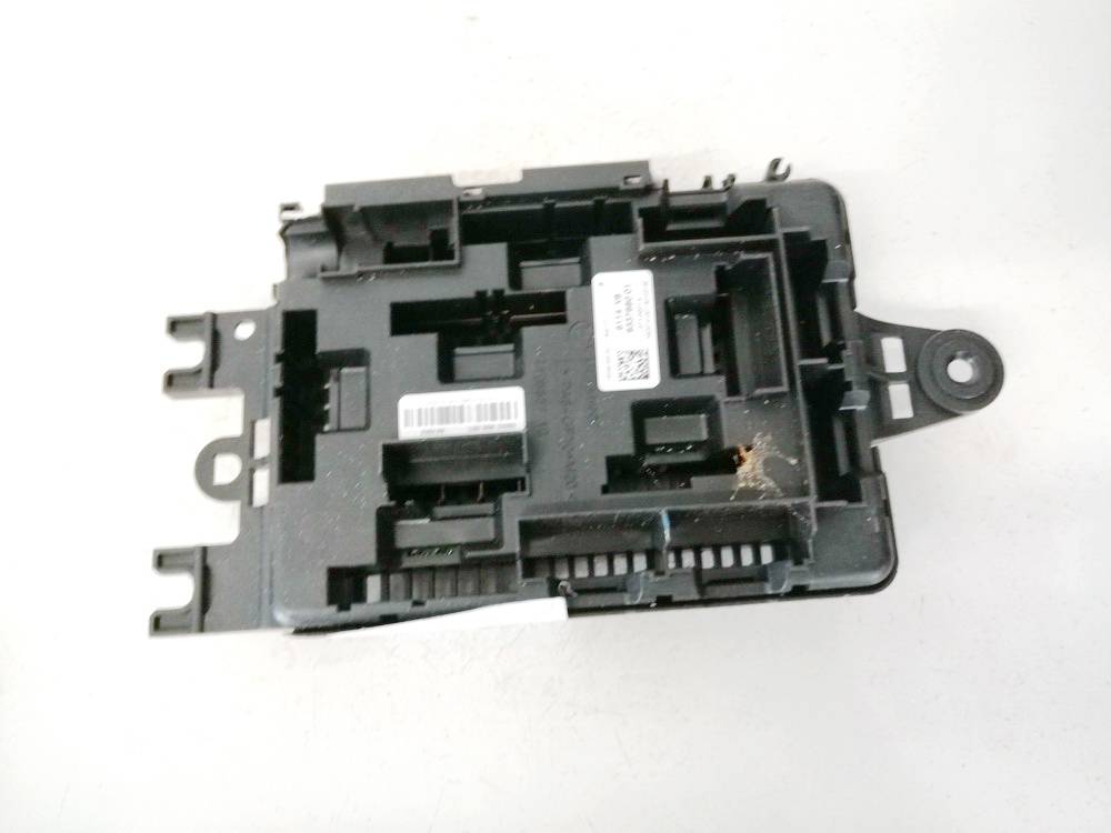 933788001 BMW 3-Series 2015 Fuse box