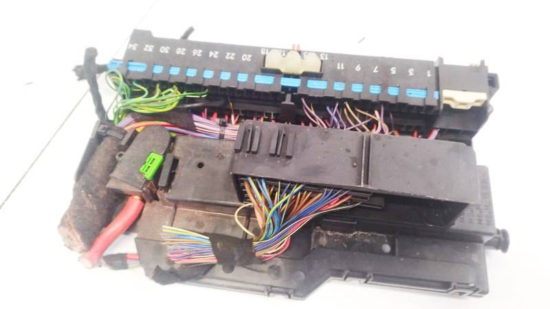 8364542 BMW 3-Series 2004 Sicherungskasten Steuergerät - Thumbnail 2