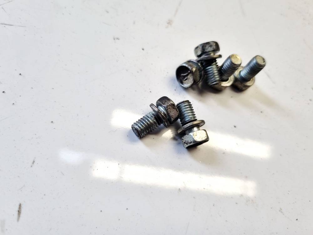 Toyota RAV-4 2011 Pressure Plate screw - Thumbnail 3