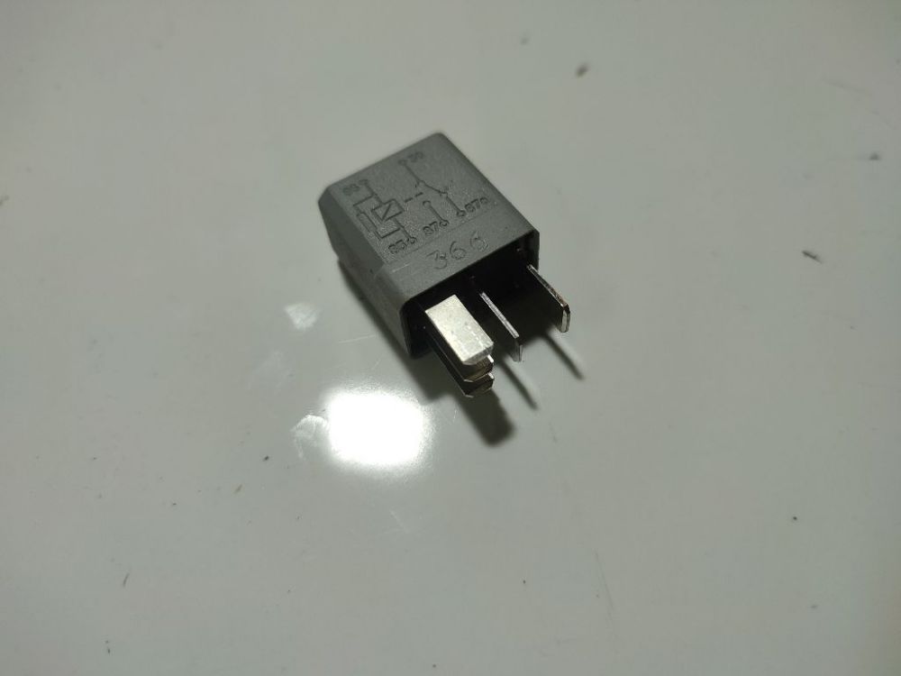 13100504 Opel Zafira 2006 Relay module - Thumbnail 3