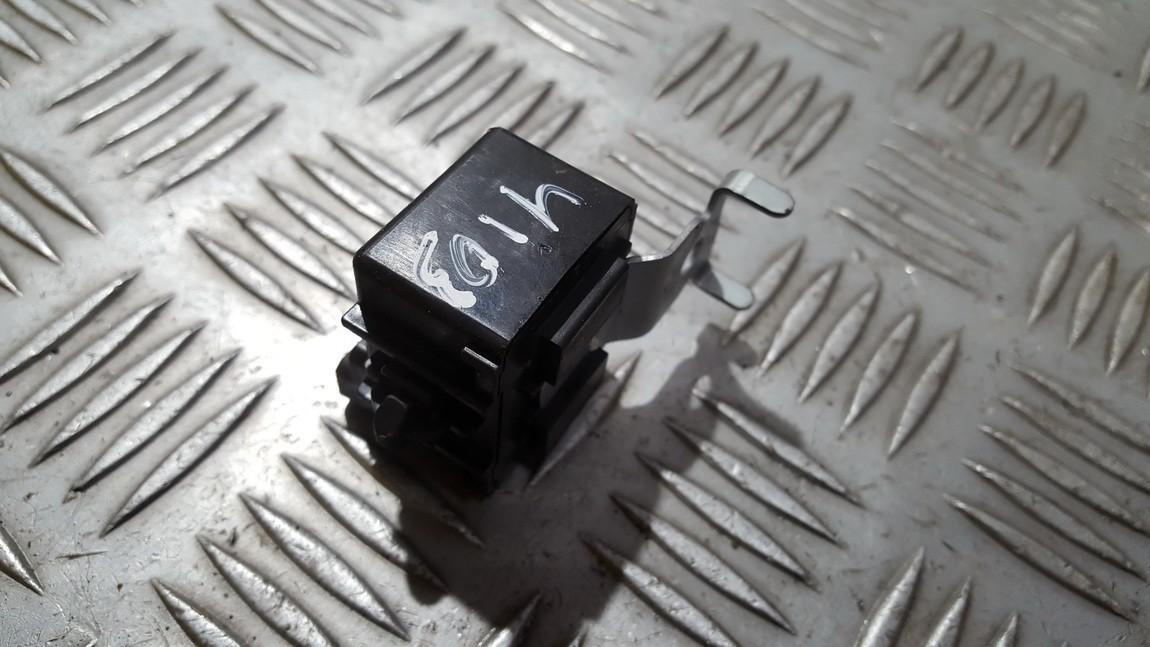 8665041010 Toyota Avensis Verso 2005 Relay module - Thumbnail 2