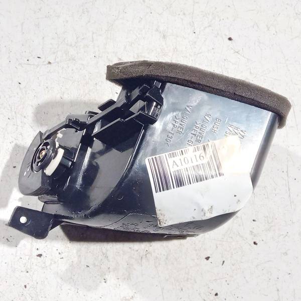 68761CA000 Nissan Murano 2005 Dash Vent (Air Vent Grille)