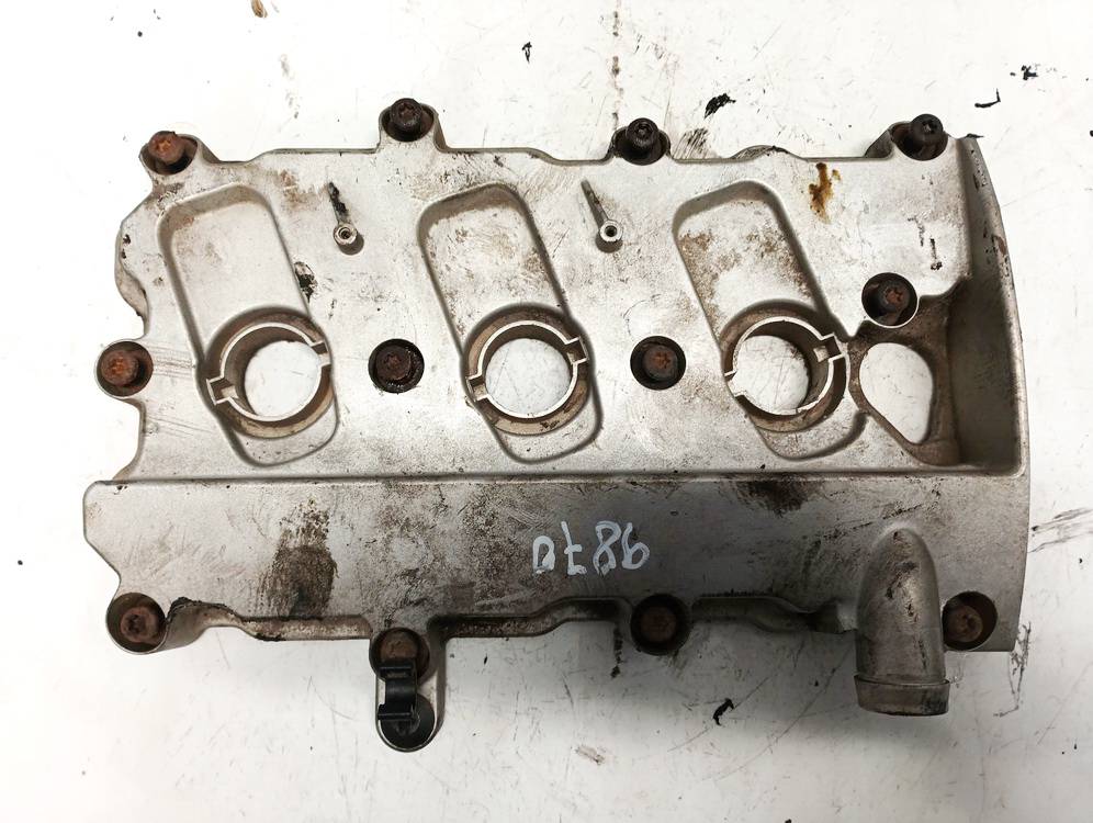 06E103472L Audi A6 2006 Valve cover