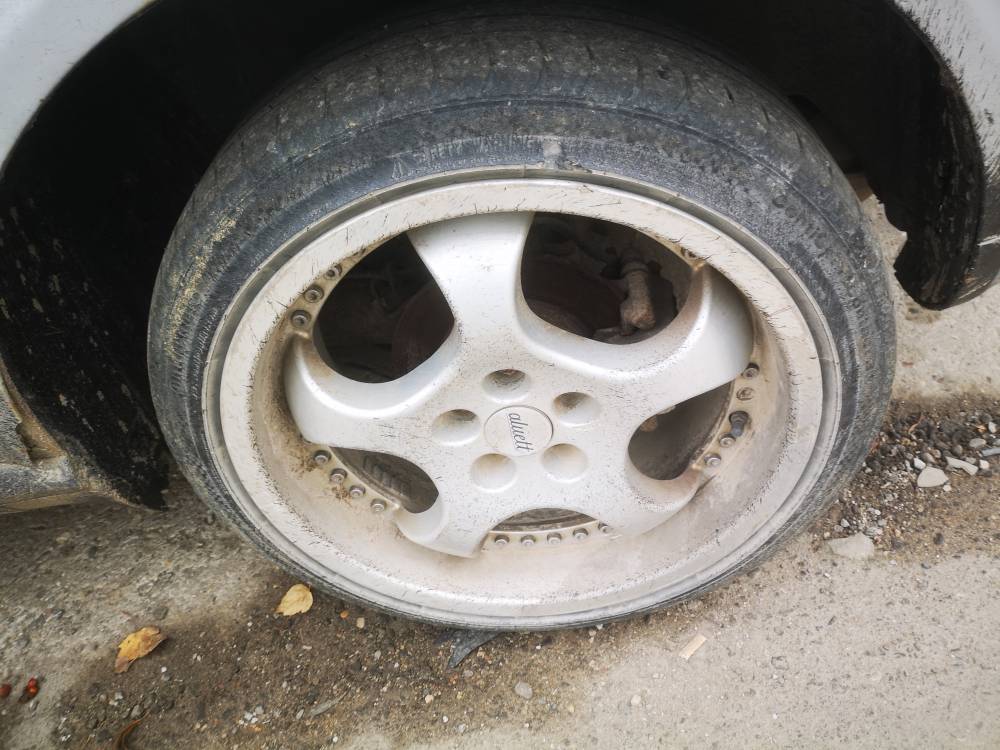 5X100 Audi A3 2002 Räder-Kit R17 - Thumbnail 2