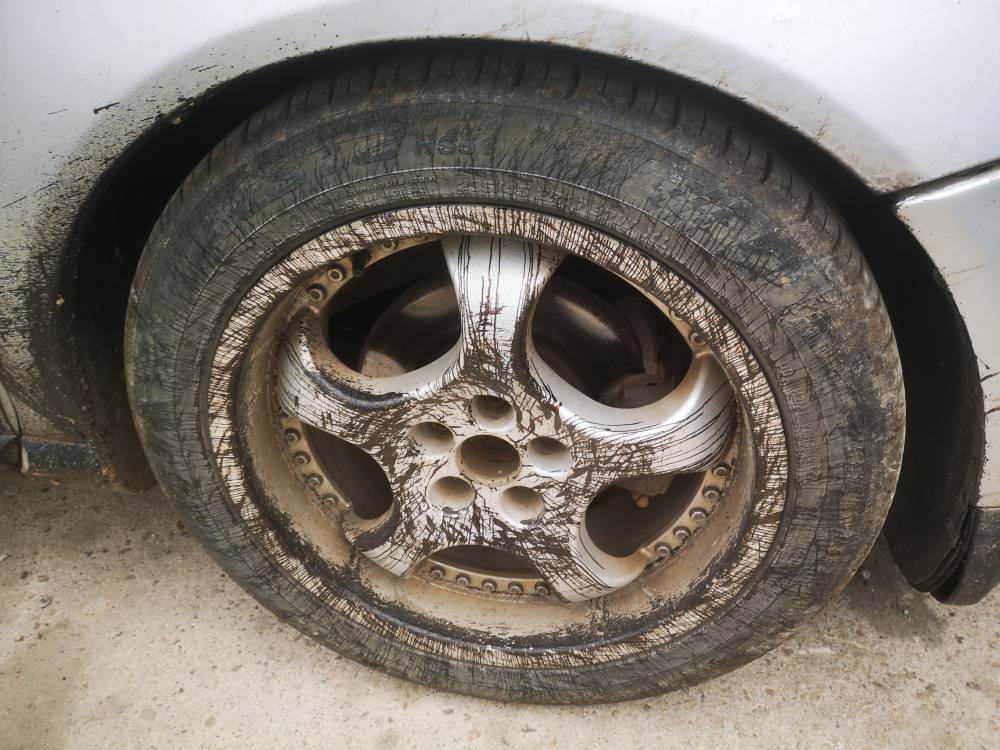 5X100 Audi A3 2002 Räder-Kit R17 - Thumbnail 4