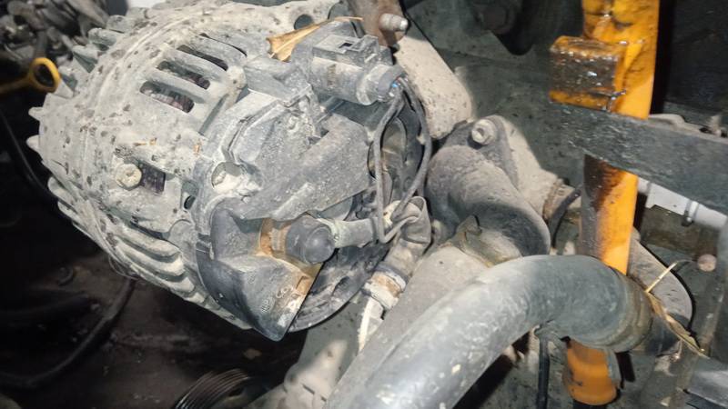 028903028C Volkswagen Golf 1998 Alternator - Thumbnail 3