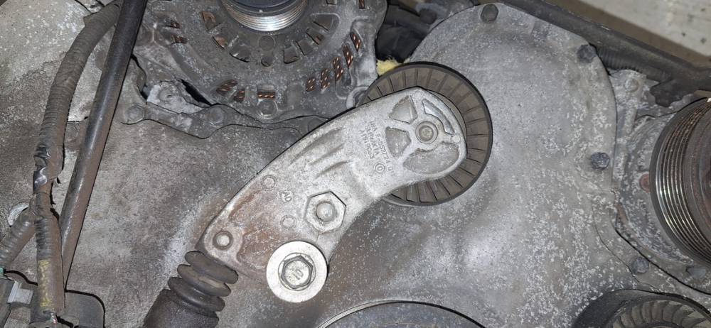 F552724 Subaru Outback 2010 Tensioner Belt (Gates Tensioner Pulley) - Thumbnail 2