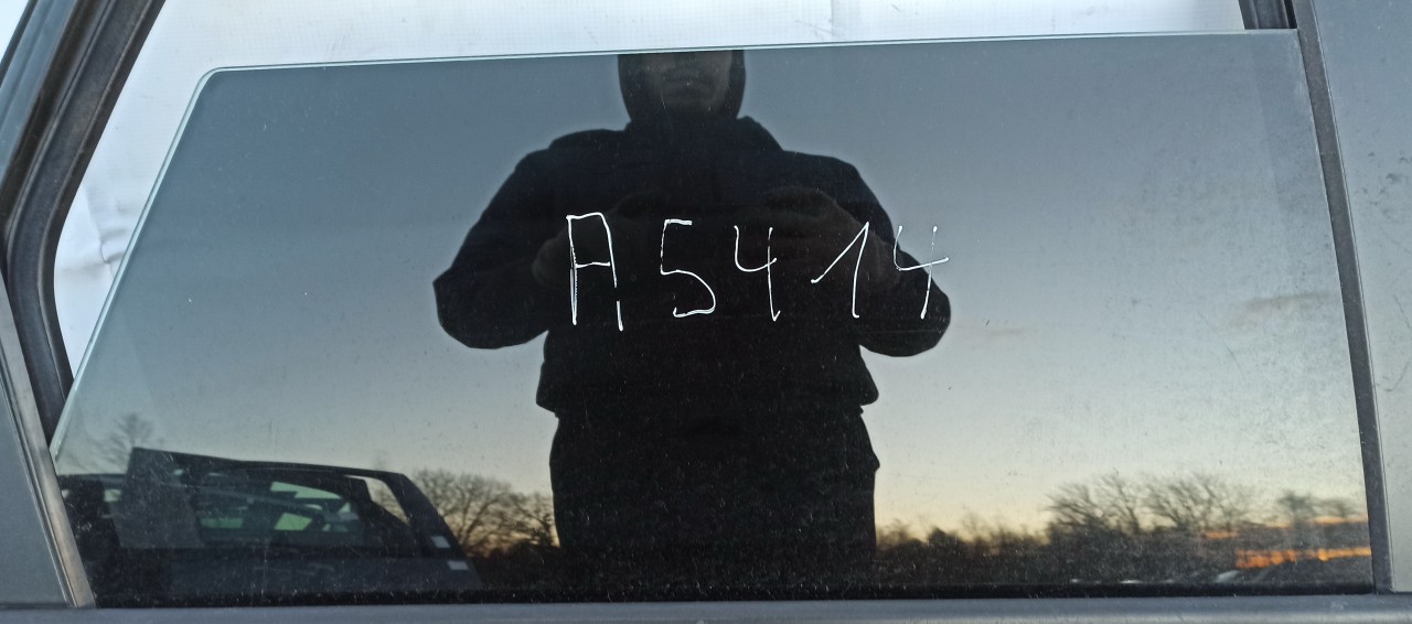 JUODA Volvo V50 2004 Door-Drop Glass - REAR RIGHT
